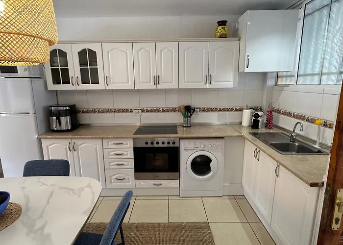 Daire Brisas Seaview -