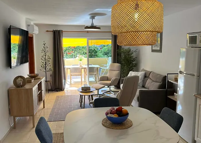 Daire Brisas Seaview -