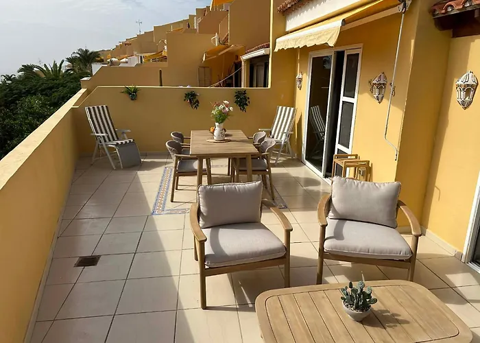 Daire Brisas Seaview - *