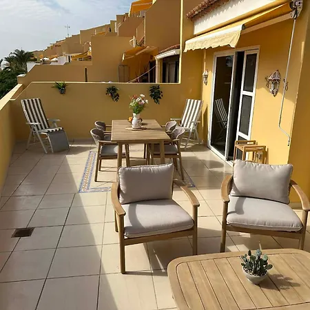 アパート Brisas Seaview - *