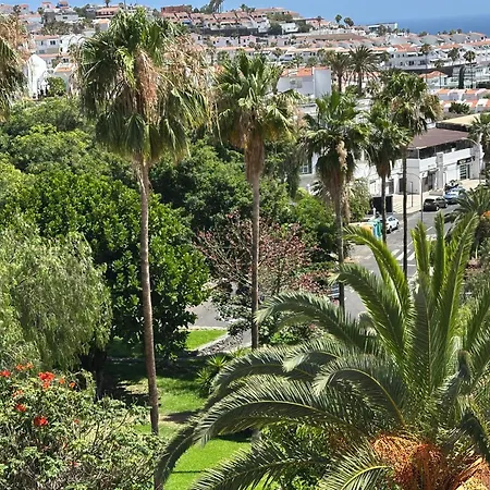 Brisas Seaview - * アデヘ