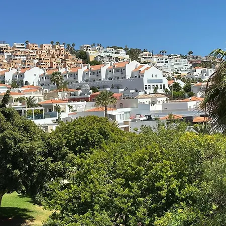 アパート Brisas Seaview -