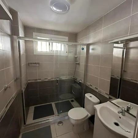 Brisas Seaview - *